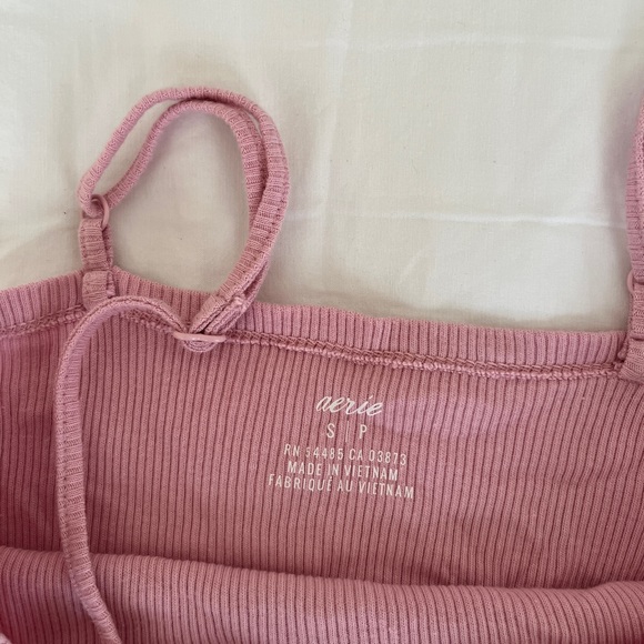 aerie pink spaghetti strap tank top!! - Picture 2 of 5